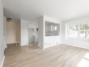 17 Bowman Ave in Rye Brook, NY - Building Photo - Building Photo
