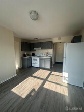 14 W 3rd St in Keyport, NJ - Building Photo - Building Photo