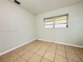 1900 NW 12th Ave in Fort Lauderdale, FL - Building Photo - Building Photo