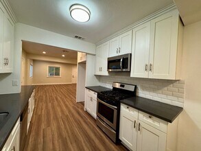 15105 Nurmi St in Los Angeles, CA - Building Photo - Building Photo