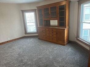 479 N Washington St in Janesville, WI - Building Photo - Building Photo