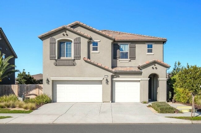 11293 N Alicante Dr in Fresno, CA - Building Photo - Building Photo