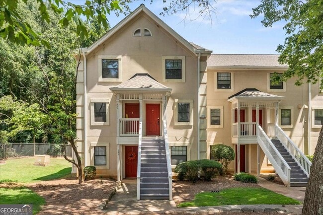 property at 210 Appleby Dr