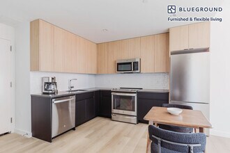 425 Summit Ave in Jersey City, NJ - Building Photo - Building Photo