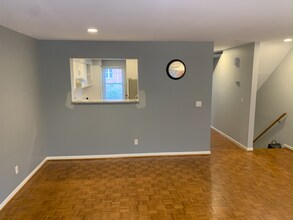 2119 Fulton Ave, Unit E in Cincinnati, OH - Building Photo - Building Photo