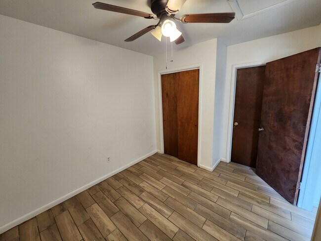 1302 E 149th Ave in Lutz, FL - Building Photo - Building Photo