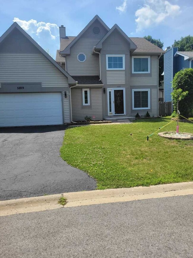 property at 5229 Acacia Ct