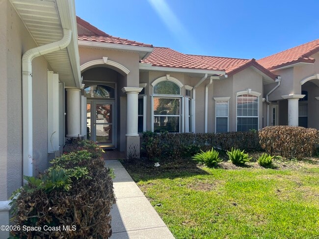 property at 7641 Candlewick Dr