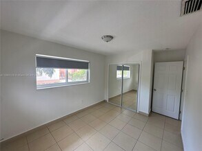 627 SW 3rd St in Miami, FL - Building Photo - Building Photo