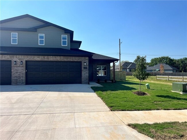 622 Cosmos St in Centerton, AR - Building Photo - Building Photo