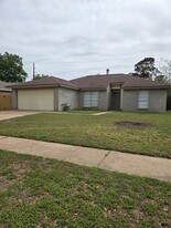 19319 Cypress Cliff Dr in Katy, TX - Building Photo