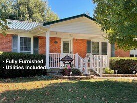 145 Ridgeway Dr W in Elizabethtown, KY - Building Photo