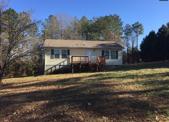 136 Cannon Ln in Bracey, VA - Building Photo - Building Photo