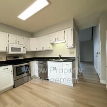 3600 Briarwood Ave in Lincoln, NE - Building Photo - Building Photo