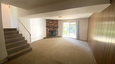 1408 W Daytona Dr in Peoria, IL - Building Photo - Building Photo