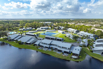 The Lakes of Pine Run in Ormond Beach, FL - Building Photo - Building Photo