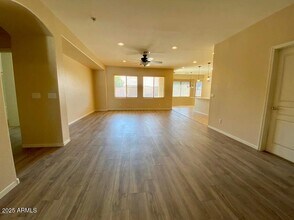 2127 W Maya Way in Phoenix, AZ - Building Photo - Building Photo