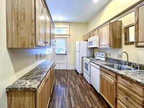 803 Willow St-Unit -a in North Little Rock, AR - Building Photo - Building Photo