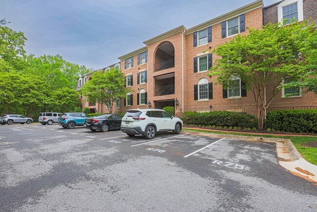 property at 5715 Brewer House Cir