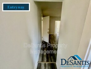 527 Halsey Ave in Pittsburgh, PA - Building Photo - Building Photo