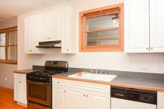 1445 W Cortez St, Unit K01J in Chicago, IL - Foto de edificio - Building Photo