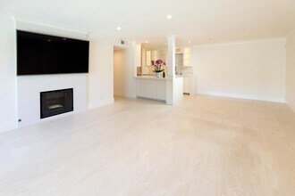 226 W Edith Ave in Los Altos, CA - Building Photo - Building Photo