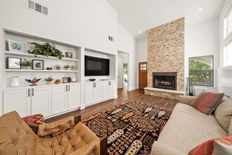 811 Rutherford Pl in Austin, TX - Building Photo - Building Photo