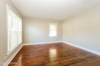 2112 McCloskey Ave in Louisville, KY - Building Photo - Building Photo