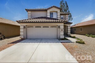 999 E Stardust Way in Queen Creek, AZ - Building Photo