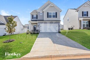 411 Stonefence Dr in Greenville, SC - Building Photo