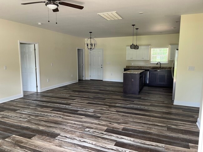 5712 Grubb Rd in Hixson, TN - Building Photo - Building Photo