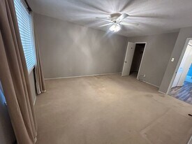 4908 Wagner Dr in The Colony, TX - Building Photo