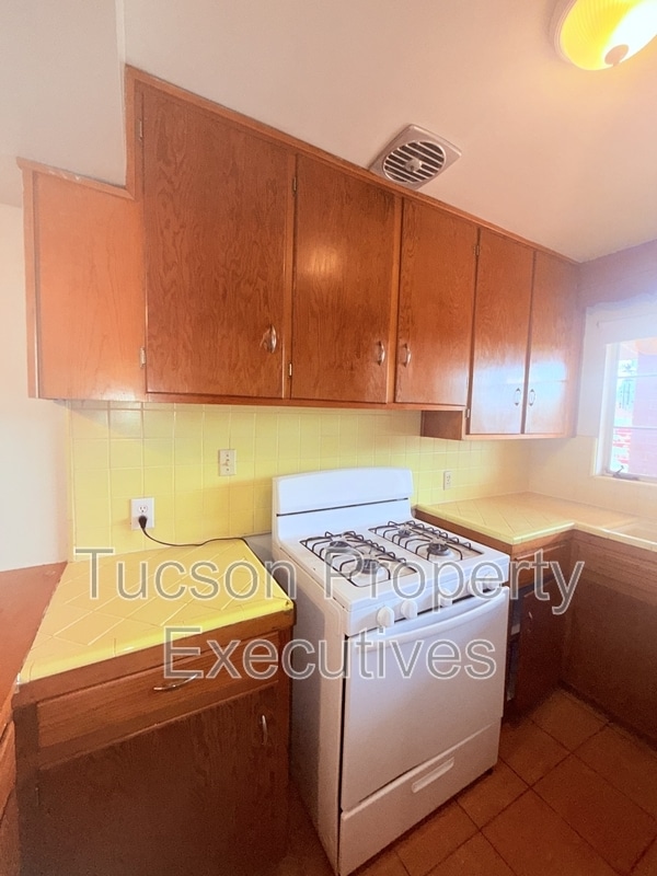 4741 E 2nd St in Tucson, AZ - Building Photo - Building Photo