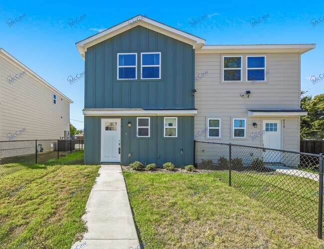 852 Sims Legacy Ln in Fort Worth, TX - Building Photo - Building Photo