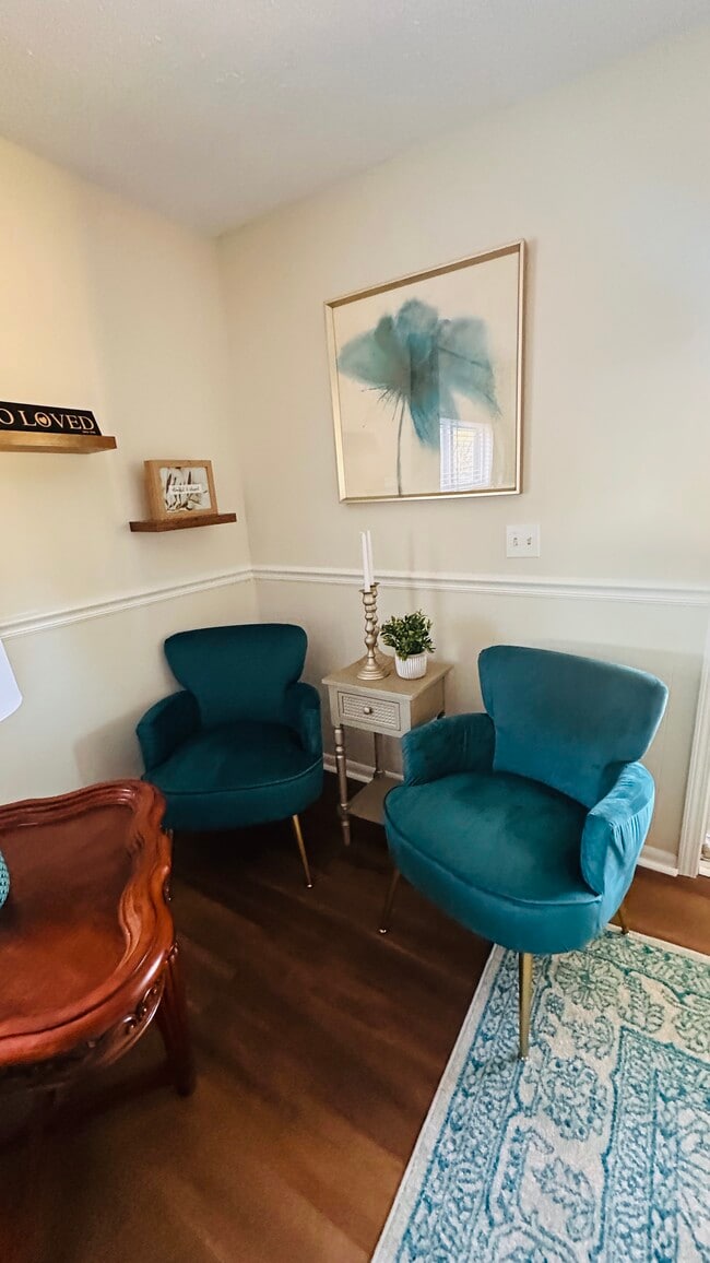 property at 108 E 21st St