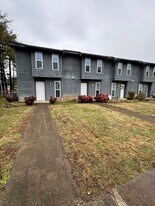 9109 Parktop Ln, Unit 9109#A Parktop lane in Knoxville, TN - Building Photo