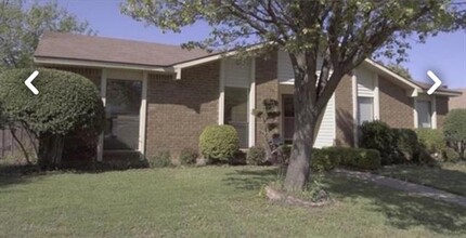 3053 Villa Sur Trail in Dallas, TX - Building Photo - Building Photo