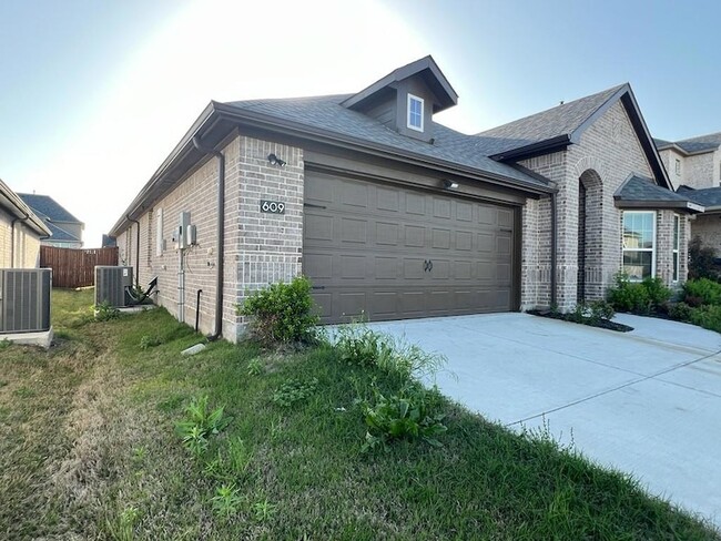 property at 609 Tartane Dr
