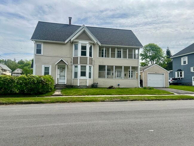 28 7th Ave, Unit #2