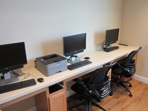 Palmer Villas Apartments in Huron, CA - Foto de edificio - Building Photo