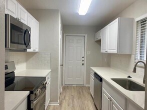 2714 Buffalo Dr in Arlington, TX - Building Photo - Building Photo