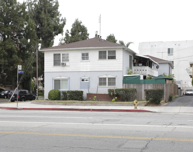 4755 Radford Ave in Valley Village, CA - Building Photo - Building Photo