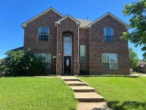 1402 Westglen Dr in Sachse, TX - Building Photo - Building Photo