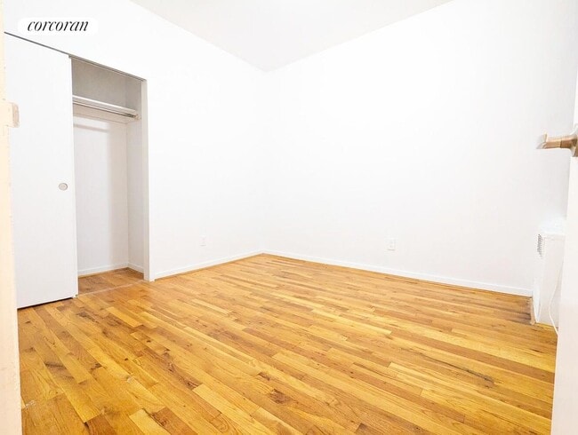 414 E 119th St in New York, NY - Foto de edificio - Building Photo