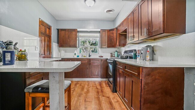 5518 Riviera Dr in Orlando, FL - Building Photo - Building Photo