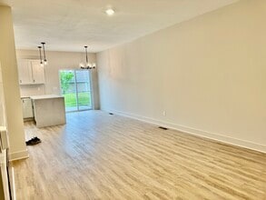 22912 W 72nd Ter in Shawnee, KS - Building Photo - Building Photo