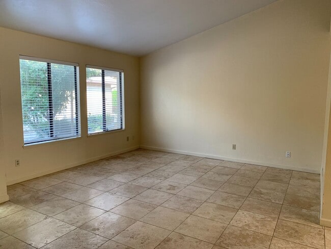 4845 W Cypress Ave in Visalia, CA - Building Photo - Building Photo