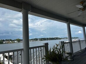 101 Harbor Ct in Pine Beach, NJ - Building Photo - Building Photo