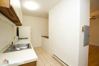 838 W Cornelia Ave, Unit M05B in Chicago, IL - Building Photo - Building Photo