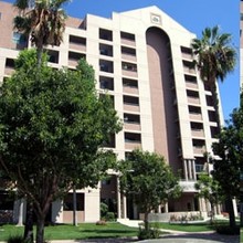 Anaheim Memorial Manor in Anaheim, CA - Foto de edificio - Building Photo